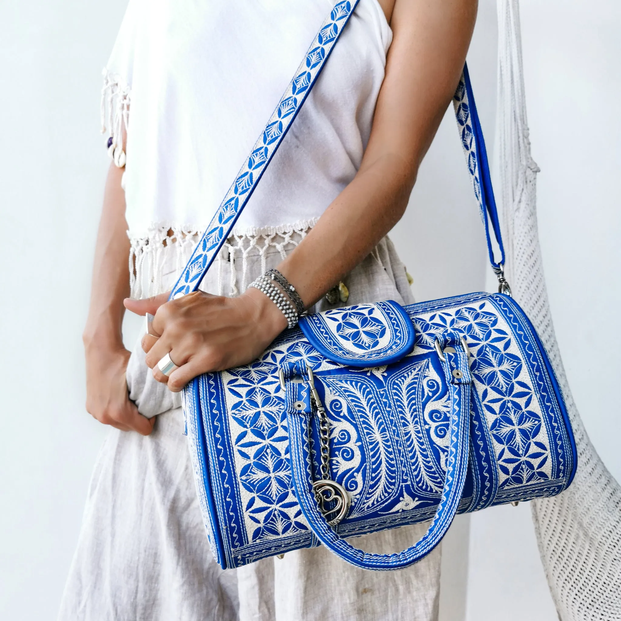 Aman Barrel Bag