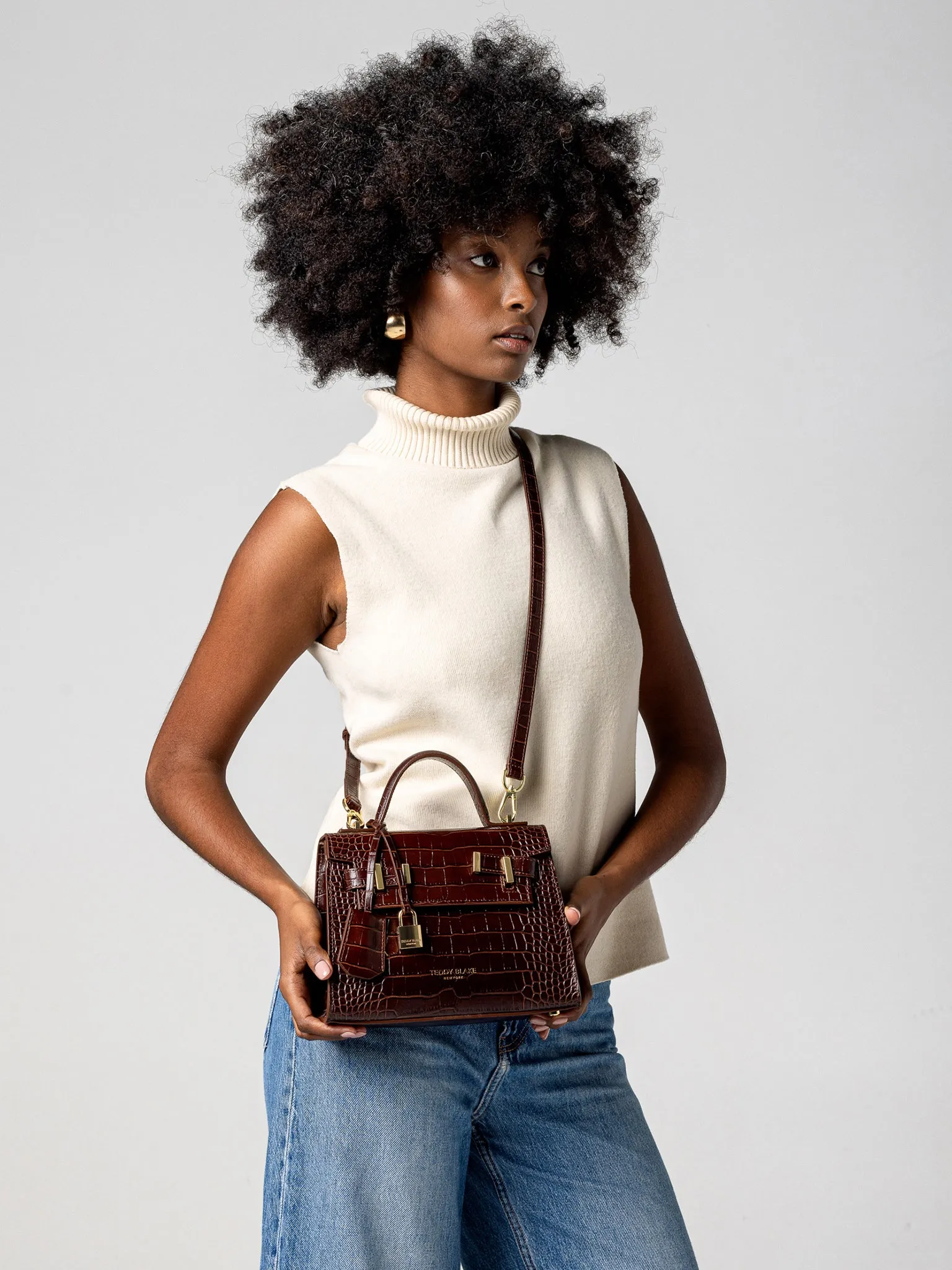 Ava Croco  9 - Brown