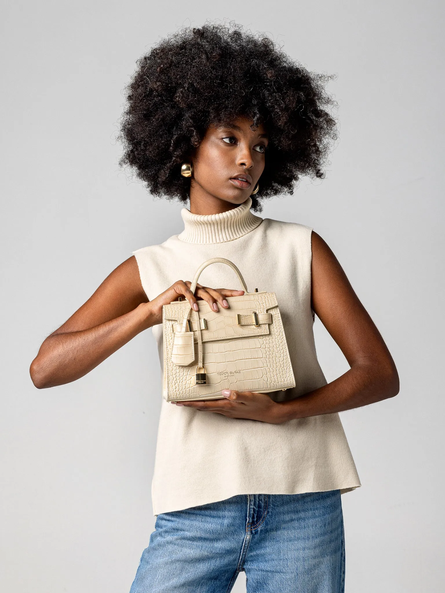 Ava Croco  9 - Cream