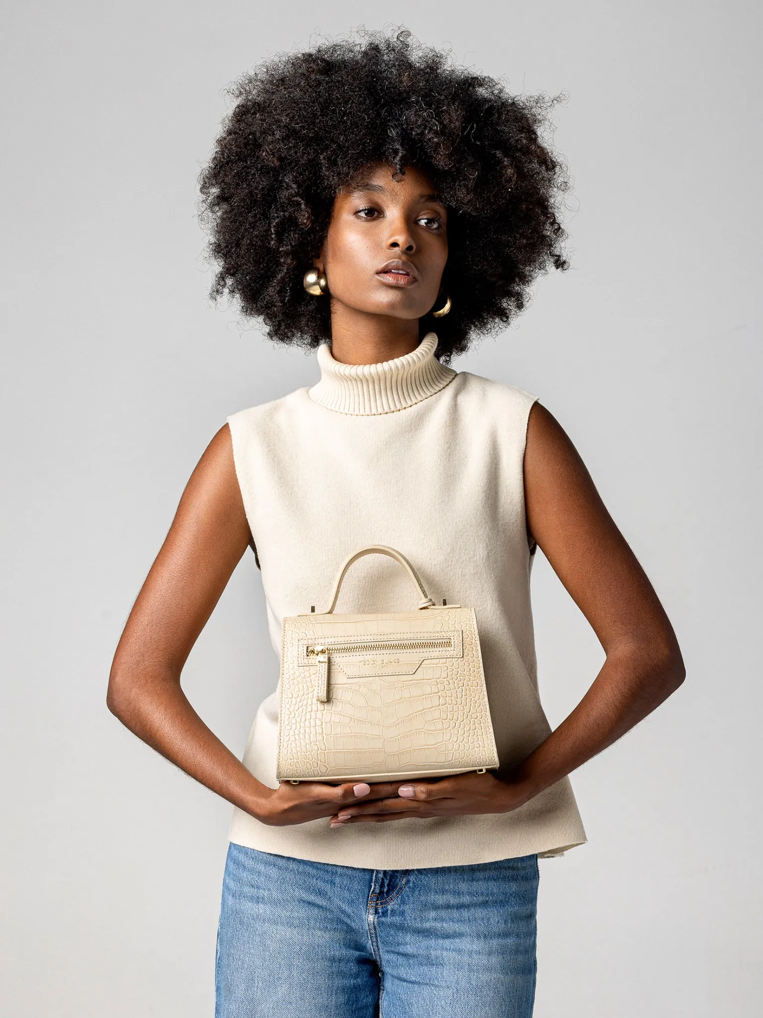 Ava Croco  9 - Cream