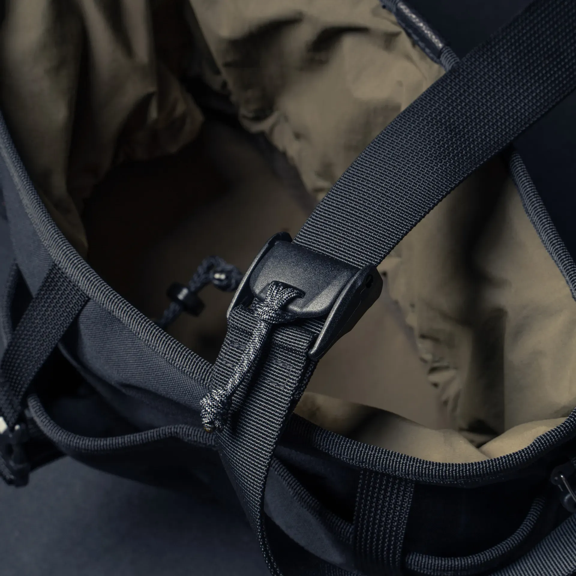 Canteener EDC Utility Sling Bag 6L