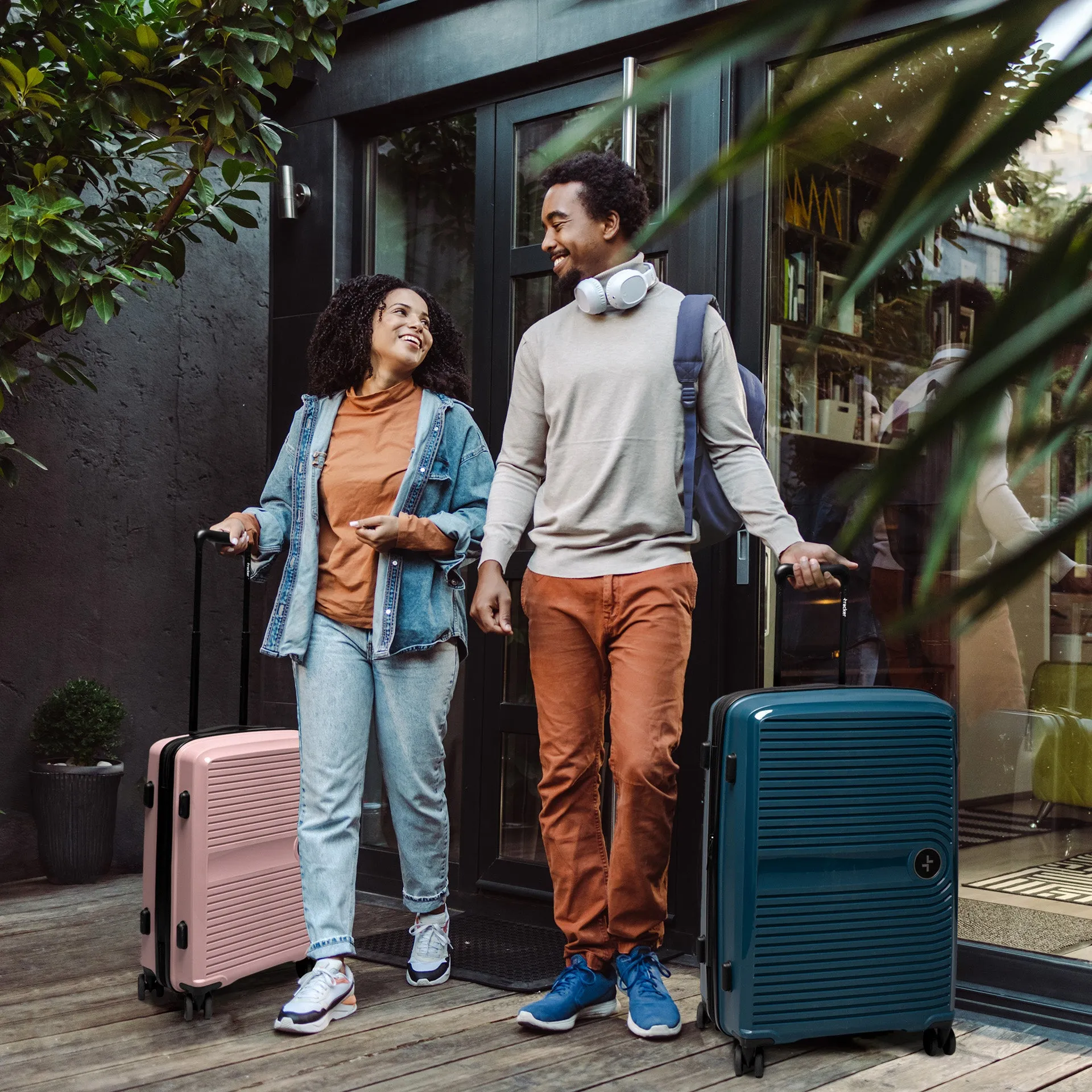 Dynamo Hardside 27 Luggage