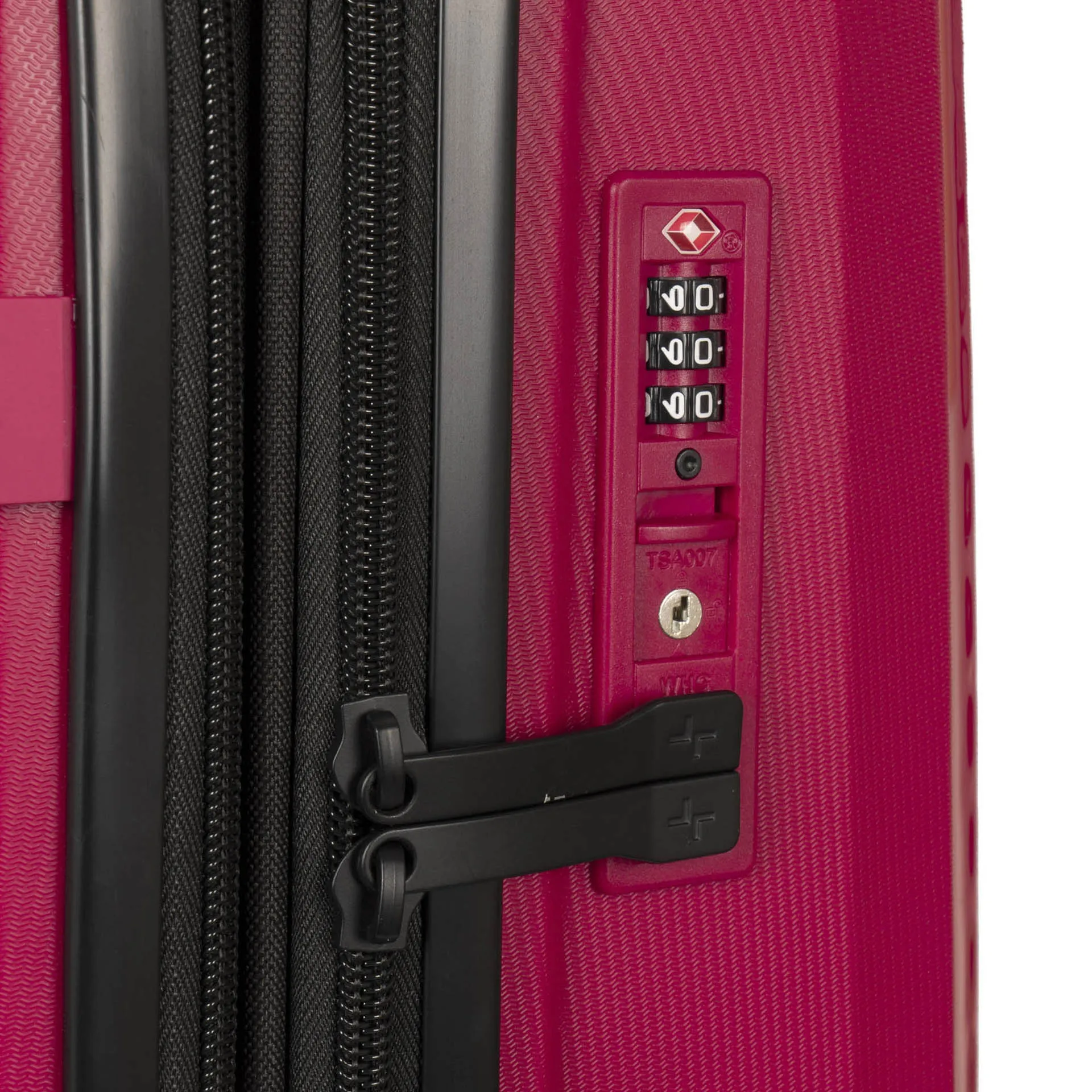 Dynamo Hardside 27 Luggage