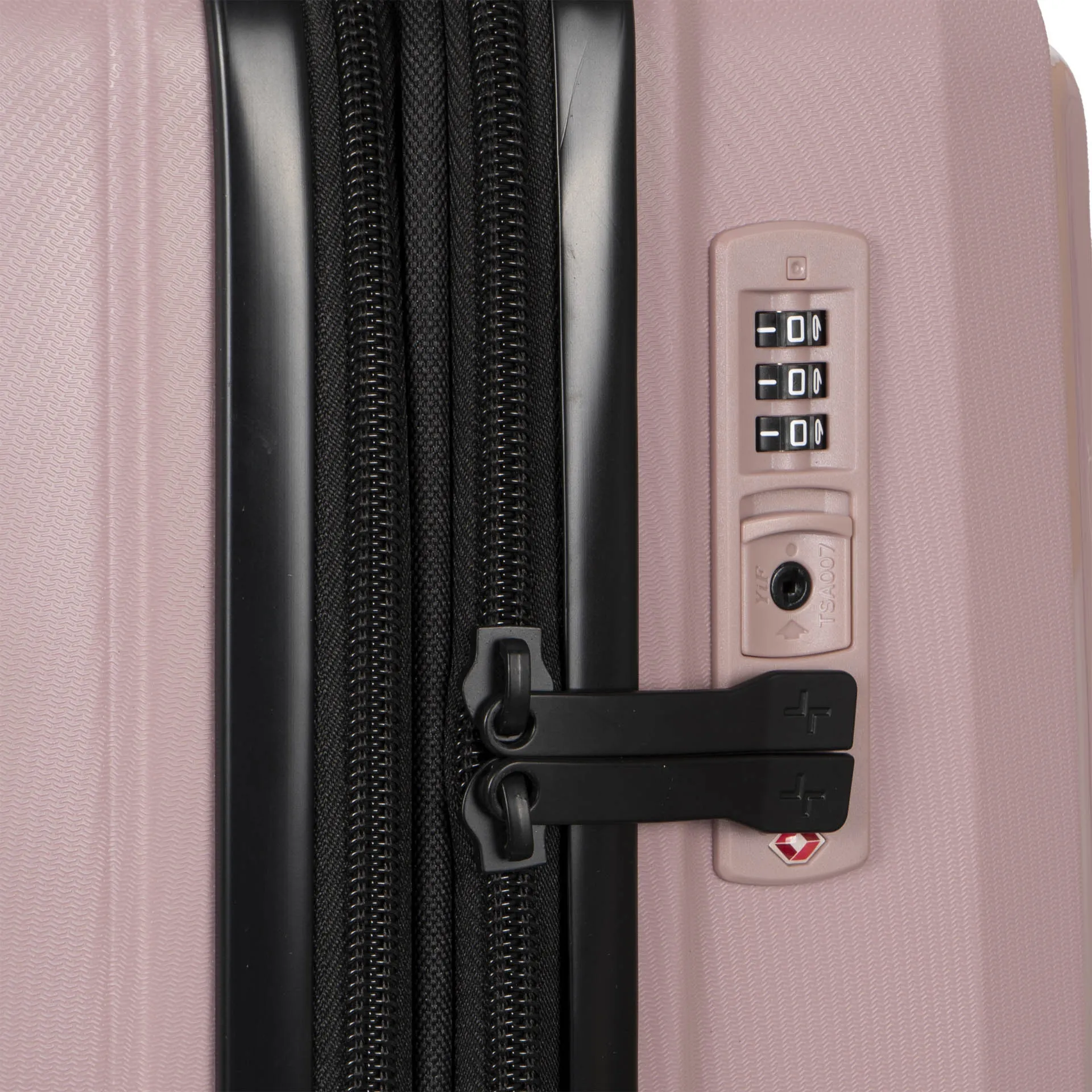Dynamo Hardside 27 Luggage
