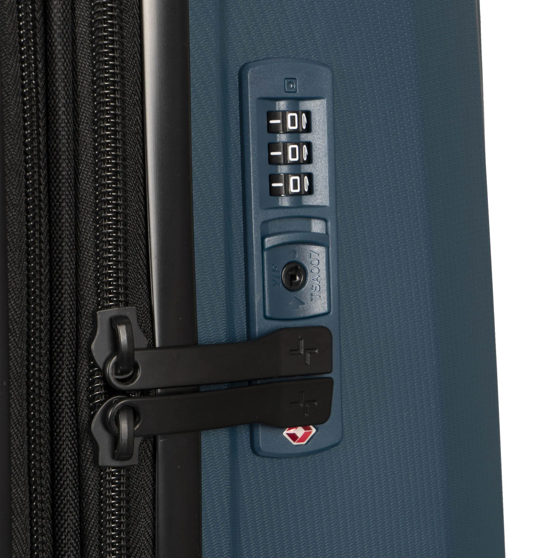 Dynamo Hardside 31 Luggage