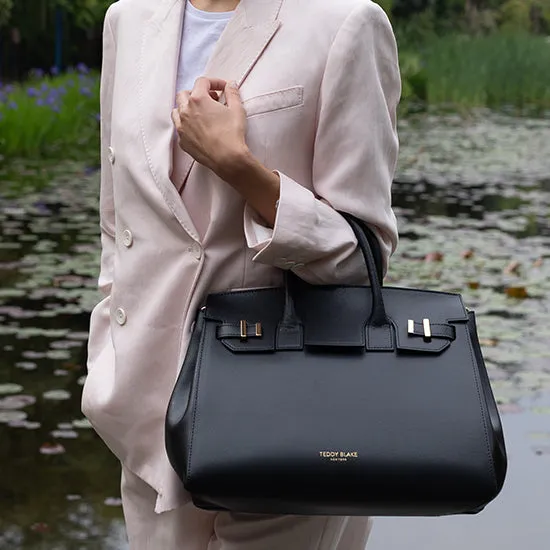 Gigi Palmellato  13 - Black&Red