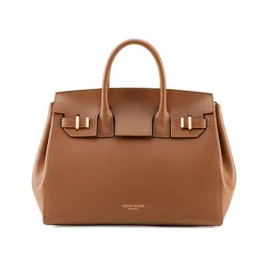 Gigi Palmellato  13 - Camel Brown