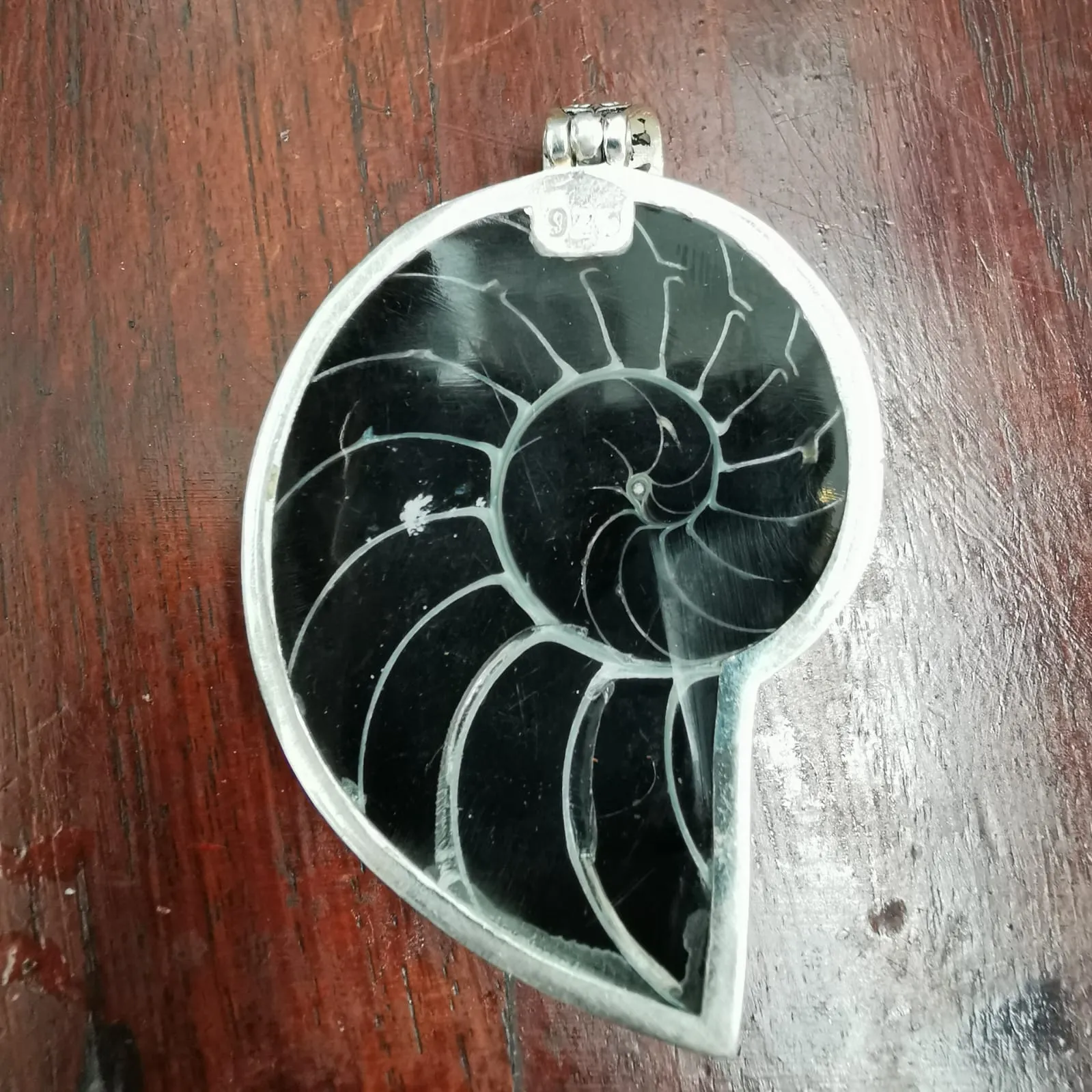 Handmade Shell & Silver Pendent (Black)