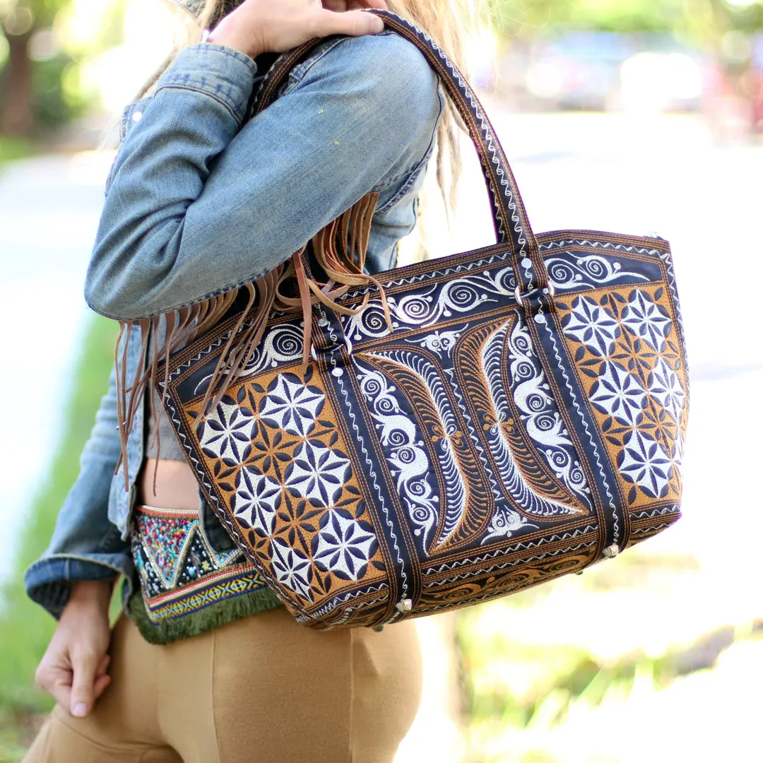 Kayu Tote Bag