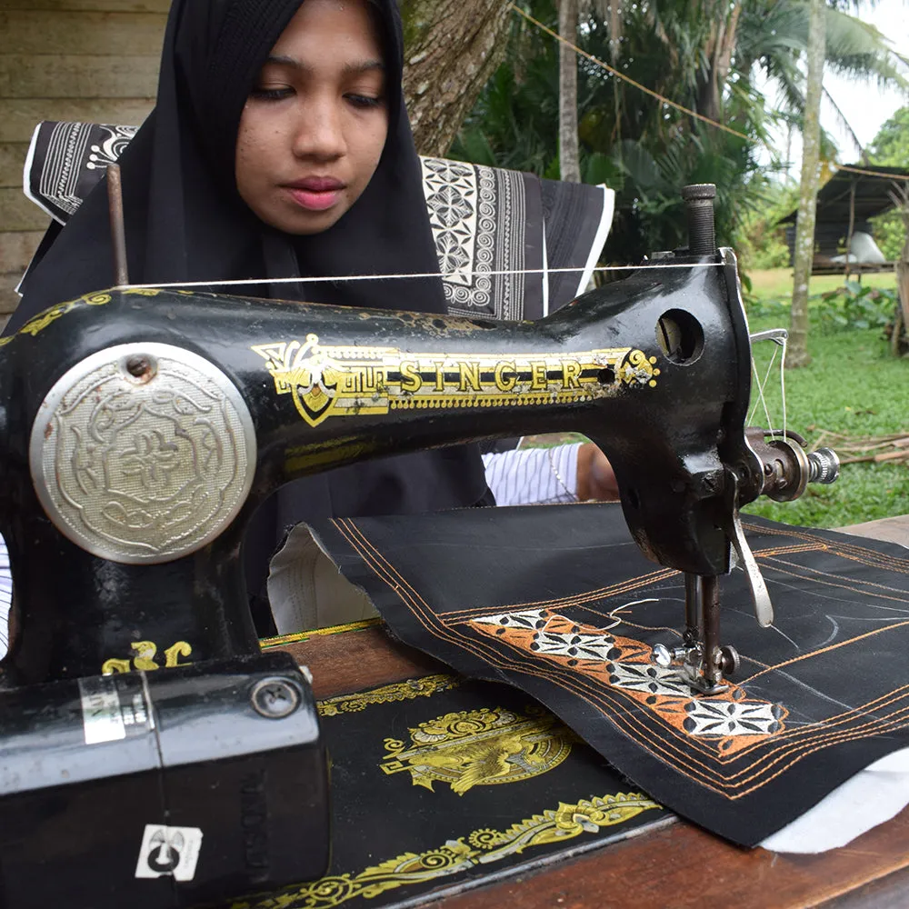 Kayu Tote Bag
