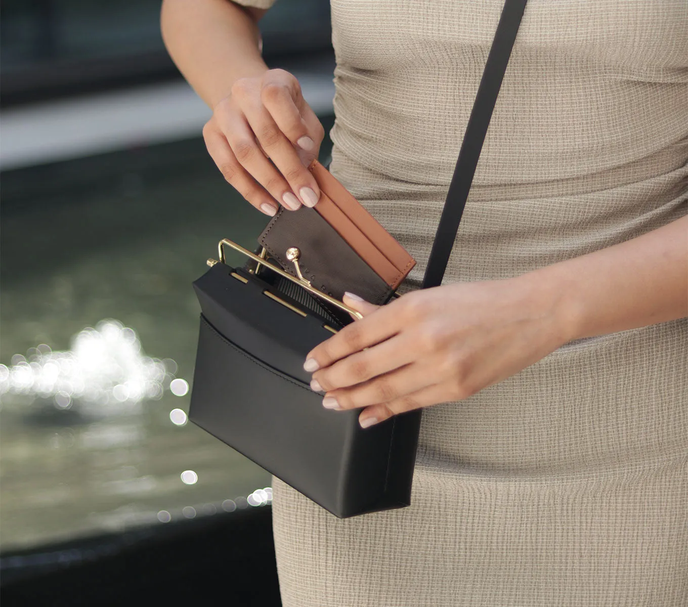 KISSLOCK BAG