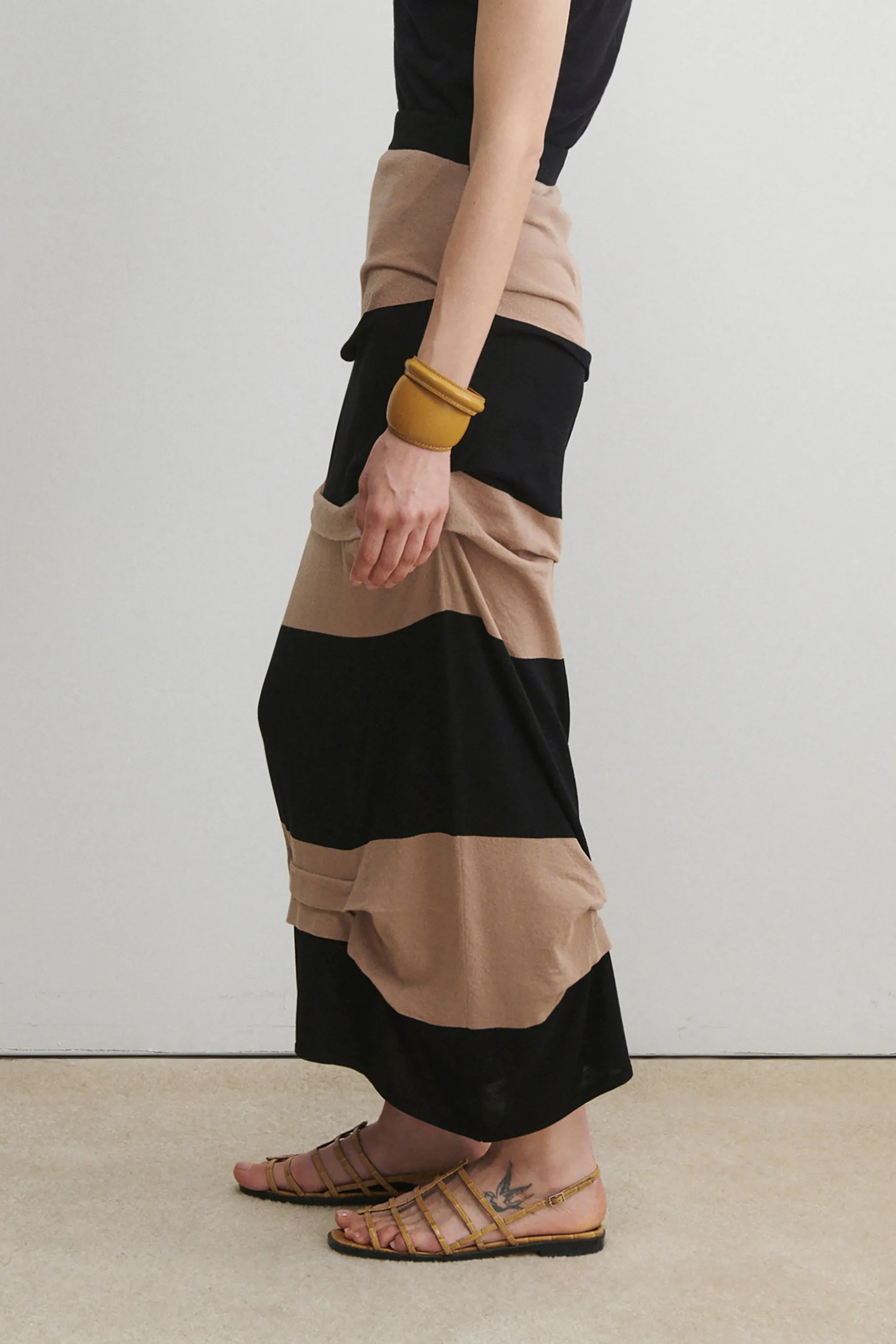 Knapp Skirt
