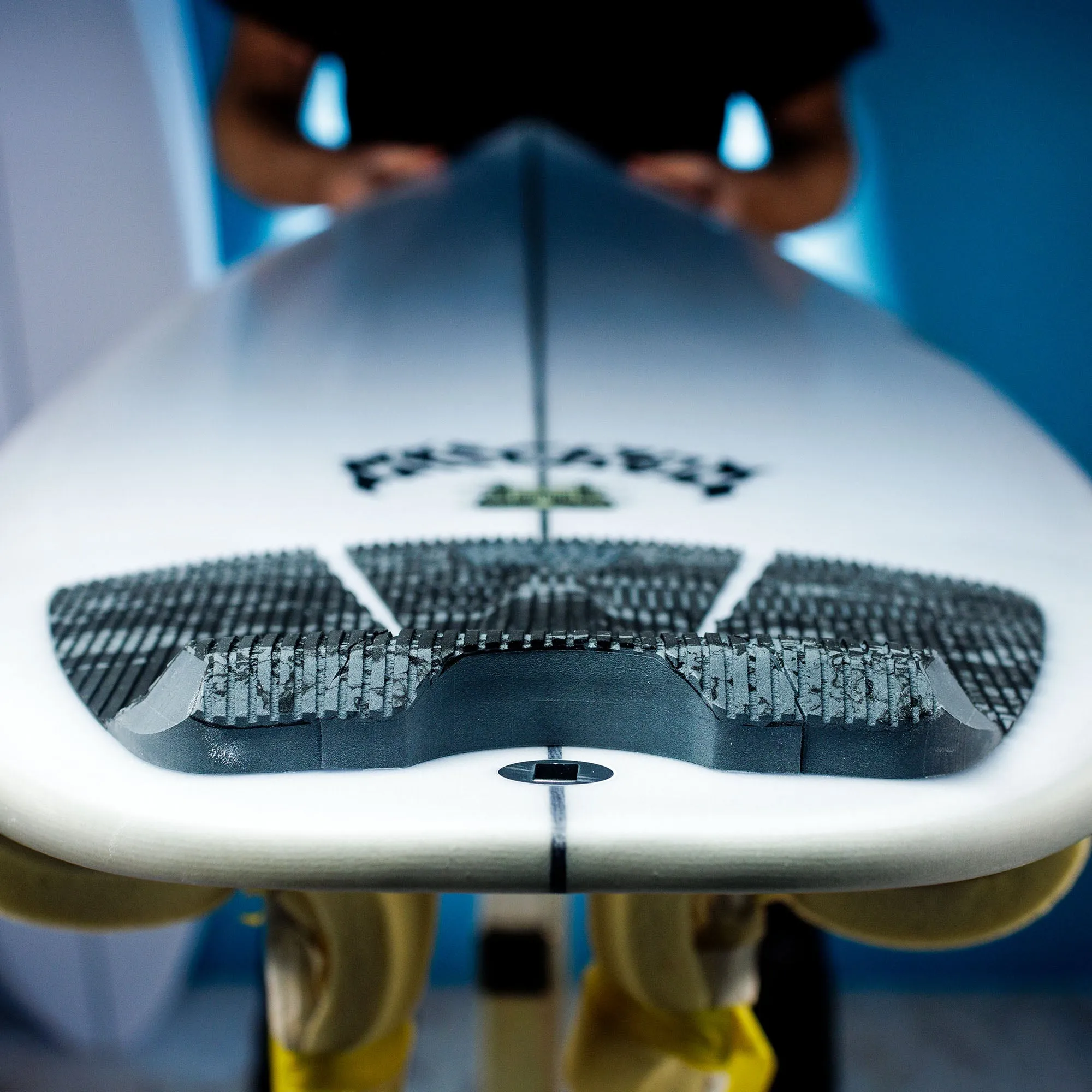 Lineup Surf Traction Pad X Mayhem - Mayhem Black Swirl
