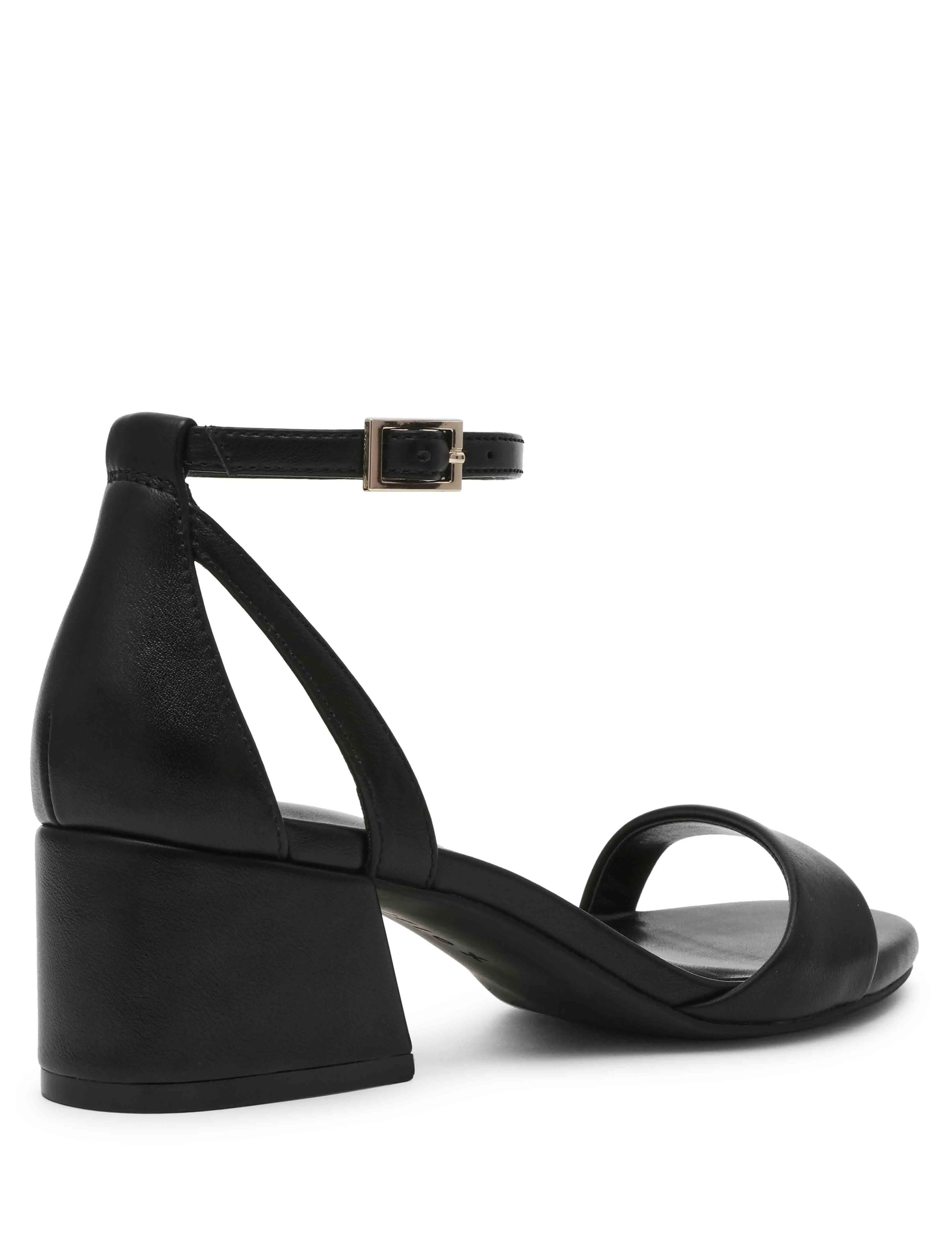 Mia Sandal