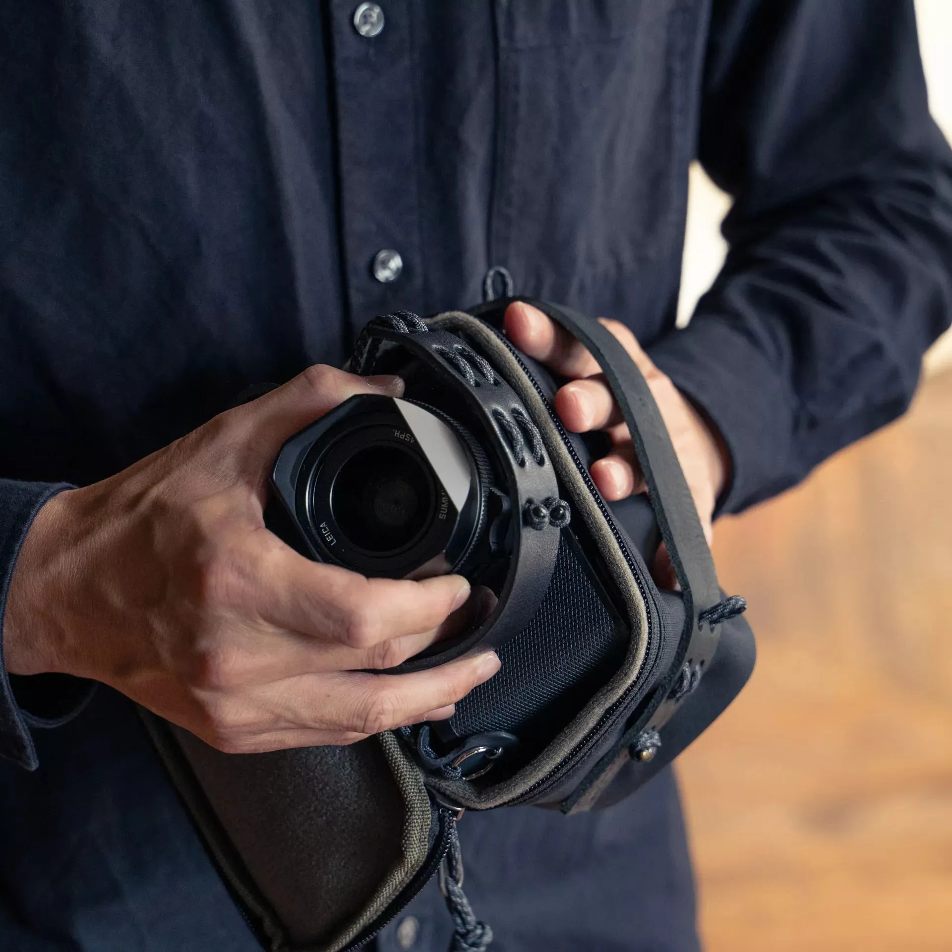 Portable Camera Pouch L