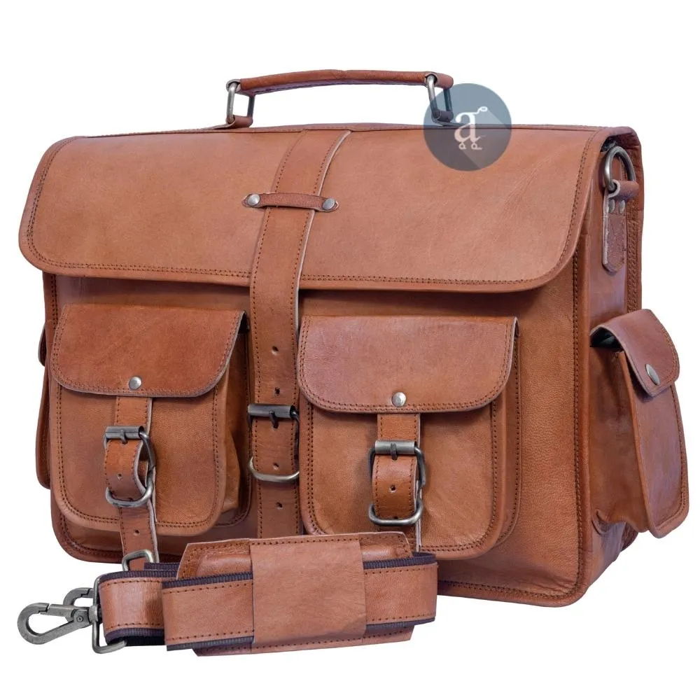 The Navigator Laptop Messenger