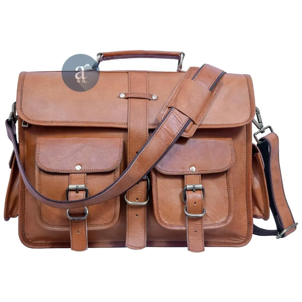 The Navigator Laptop Messenger