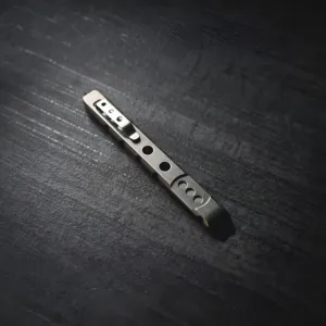 Ti-Pry Titanium Pry Bar : Pocket Edition